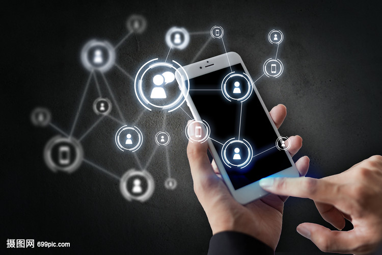 移動互聯(lián)網(wǎng)社交浪潮下的計算機軟硬件技術(shù)研發(fā)趨勢與挑戰(zhàn)